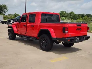 Jeep Gladiator 2025 4x4 Big Bear 4dr Crew Cab 5.0 ft. SB