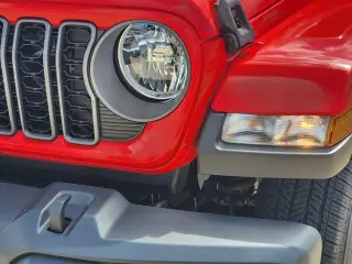 Jeep Gladiator 2025 4x4 Big Bear 4dr Crew Cab 5.0 ft. SB