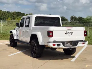 Jeep Gladiator 2023 4x4 Overland 4dr Crew Cab 5.0 ft. SB