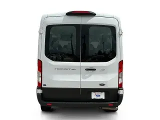 Ford Transit 2023 350 XLT 3dr LWB Techo Medio Furgón de Pasajeros