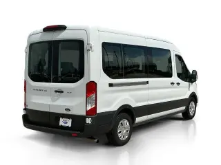 Ford Transit 2023 350 XLT 3dr LWB Techo Medio Furgón de Pasajeros