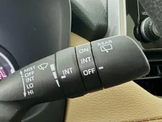 Toyota RAV4 2025 AWD XLE 4p SUV
