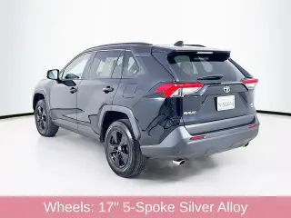 Toyota RAV4 2025 AWD XLE 4p SUV