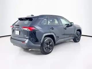 Toyota RAV4 2025 AWD XLE 4p SUV