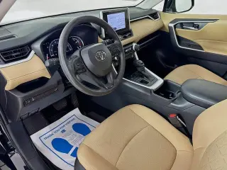 Toyota RAV4 2025 AWD XLE 4p SUV