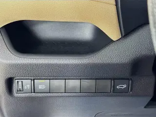 Toyota RAV4 2025 AWD XLE 4p SUV