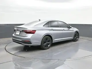 Volkswagen Jetta 2023 SE 4p Sedan