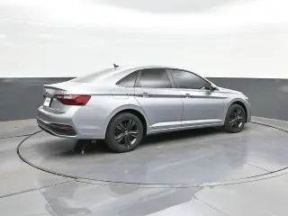 Volkswagen Jetta 2023 SE 4p Sedan