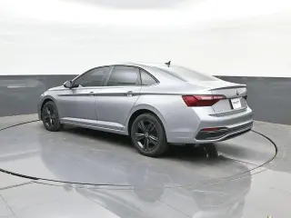 Volkswagen Jetta 2023 SE 4p Sedan