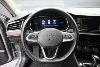Volkswagen Jetta 2023 SE 4p Sedan