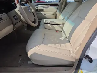 Lincoln Town Car 2008 Signature Limited 4dr Sedán