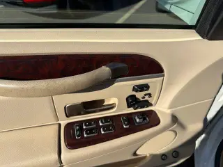 Lincoln Town Car 2008 Signature Limited 4dr Sedán