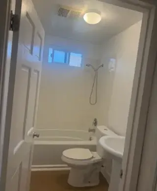 CASA EN RENTA EN L.A.