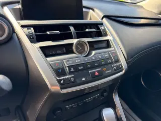 Lexus NX 200t 2017 AWD 4dr Crossover
