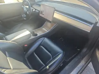 Tesla Model 3 2018 Long Range 4dr Fastback