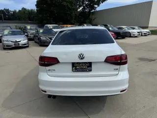 Volkswagen Jetta del 2017