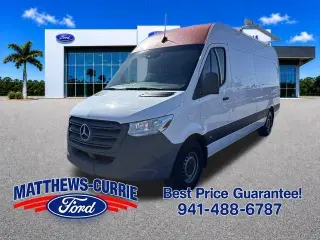 Mercedes-Benz Sprinter 2022 4x2 2500 3dr 170 in. WB Techo Alto Furgón de Carga (2.0L Gasolina I4)
