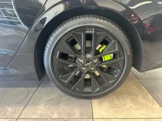 Kia K5 2026 GT 4dr Sedan