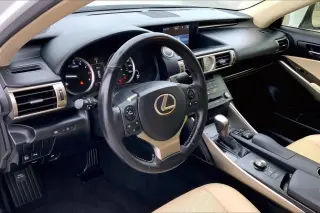 Lexus IS 350 2015 4dr Sedán