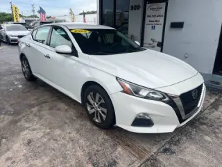 2020 Nissan Altima