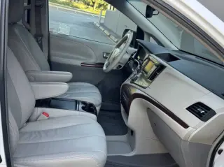 2011 Toyota Sienna