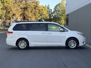 2011 Toyota Sienna