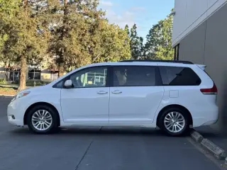 2011 Toyota Sienna