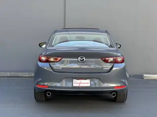 2022 Mazda Mazda3 Sedán