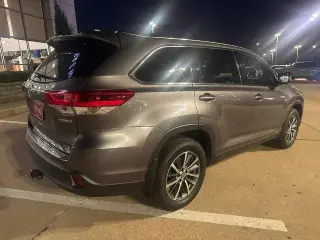 Toyota Highlander Hybrid 2019 AWD XLE 4dr SUV