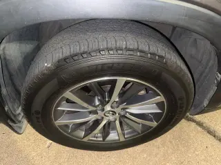 Toyota Highlander Hybrid 2019 AWD XLE 4dr SUV