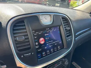 Chrysler 300 2018 Limited 4dr Sedán