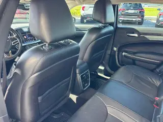 Chrysler 300 2018 Limited 4dr Sedán