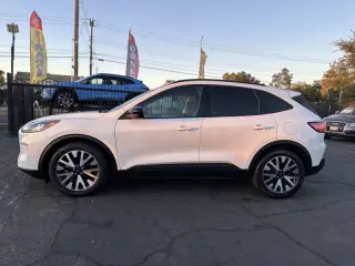 2020 Ford Escape Hibrido