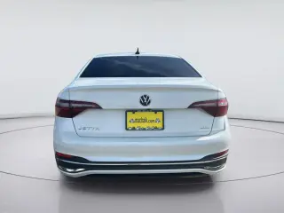 Volkswagen Jetta 2024 SEL 4dr Sedán