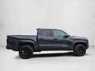 Toyota Tacoma 2025 4x2 SR5 4dr Double Cab 5.0 ft SB