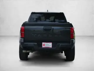 Toyota Tacoma 2025 4x2 SR5 4dr Double Cab 5.0 ft SB