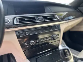 BMW 7 Series 2011