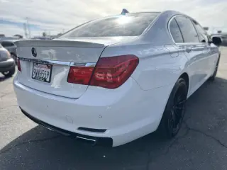 BMW 7 Series 2011