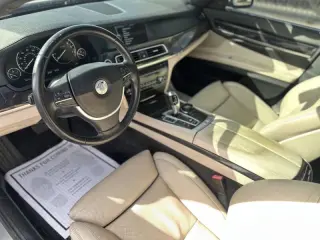 BMW 7 Series 2011