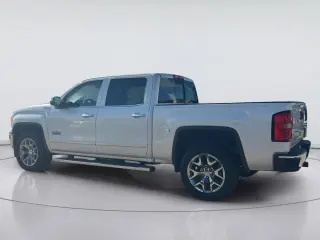 GMC Sierra 1500 2015 4x4 SLT 4dr Crew Cab 6.5 ft. SB