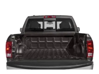 Ram 1500 2018 4x4 SLT 4dr Crew Cab 5.5 ft. SB Pickup