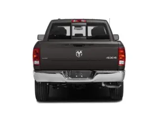 Ram 1500 2018 4x4 SLT 4dr Crew Cab 5.5 ft. SB Pickup