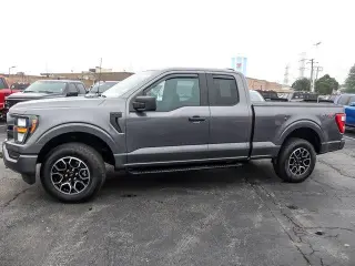 Ford F-150 2023 4x4 XL 4dr SuperCab 6.5 ft. SB