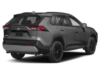 Toyota RAV4 Híbrido 2022 AWD SE 4dr SUV