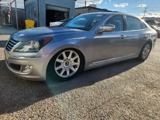 2013 Hyundai Equus