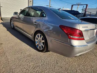 2013 Hyundai Equus