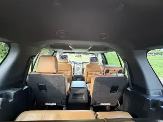 2011 Lincoln Navigator L