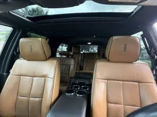 2011 Lincoln Navigator L