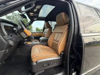 2011 Lincoln Navigator L