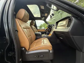 2011 Lincoln Navigator L